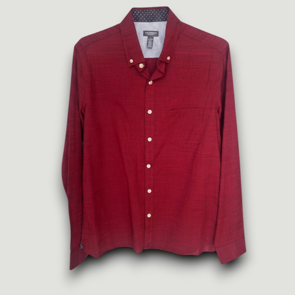 Van Heusen Never Tuck Shirt Mens M Burgundy Button Down Smart Classic Casual